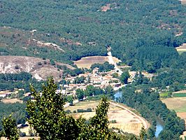 La Puente del Valle (Valderredible, Cantabria) visto desde Lorilla (Burgos).jpg