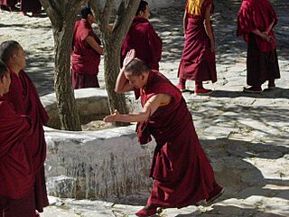 Lama debating.jpg
