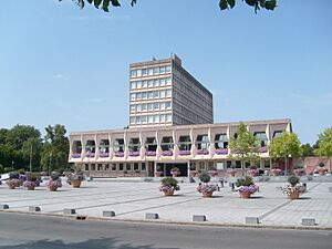 Archivo:Mairie Maubeuge
