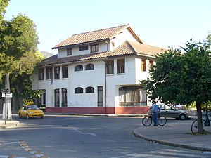 Archivo:Municipalidad de Machalí - panoramio