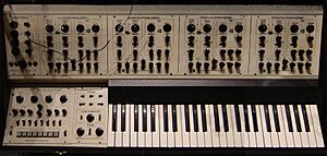 Archivo:Oberheim 4 voice