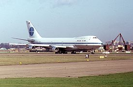 Archivo:Pan Am Boeing 747-121 N736PA at London Heathrow Airport