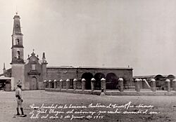 Archivo:Santa Ana del Conde - León, Gto. (1915)