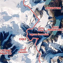 Archivo:Sección del límite entre Argentina y Chile en el Campo de Hielo Patagónico Sur