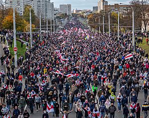 Archivo:2020 Belarusian protests, Minsk, 18 October p06