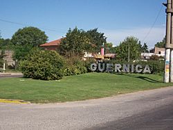 Acceso a Guernica por la Ruta Nacional 210..jpg