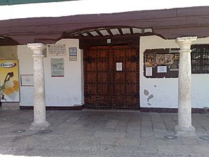 Archivo:Almagro. Puerta de entrada al Corral de Comedias