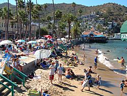 Archivo:Beach Avalon Catalina California 2003-22-19