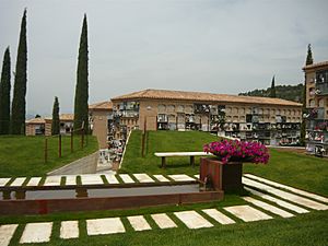 Archivo:Cementerio de Granada 5