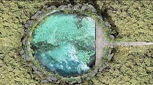 Archivo:Cenote en la Hacienda Chucmichén