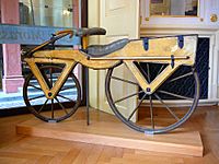 Archivo:Draisine or Laufmaschine, around 1820. Archetype of the Bicycle. Pic 01