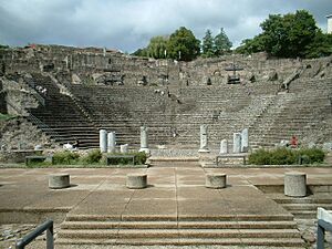 Archivo:Lyon Theatre Romain 20060826