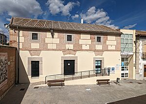 Archivo:Méntrida, centro cultural