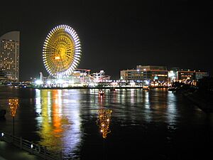 Archivo:Minato Mirai 21 night