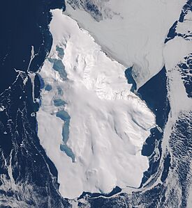Peter I Island - Sentinel-2 L1C - Highlight Optimized Natural Color - 2022-12-04.jpg