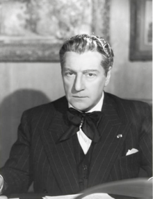SachaGuitry-1938-Harcourt.png