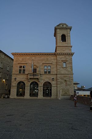 Archivo:San Marino (city) - 2017 by-RaBoe 040