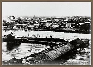 Archivo:Sawmills