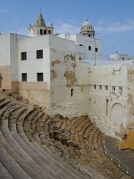 Teatro Romano de Cádiz - Graderío.JPG