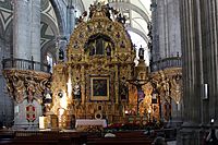Archivo:2013-12-22 Altar der Vergebung in der Kathedrale von Mexiko-Stadt anagoria