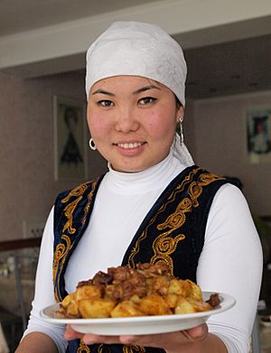 Archivo:A Kyrgyz woman
