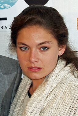 Alexa Davalos by David Shankbone (cropped2).jpg