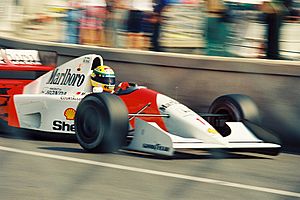 Archivo:Ayrton Senna 1992 Monaco