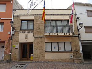 Archivo:Ayuntamiento de La Torre del Español