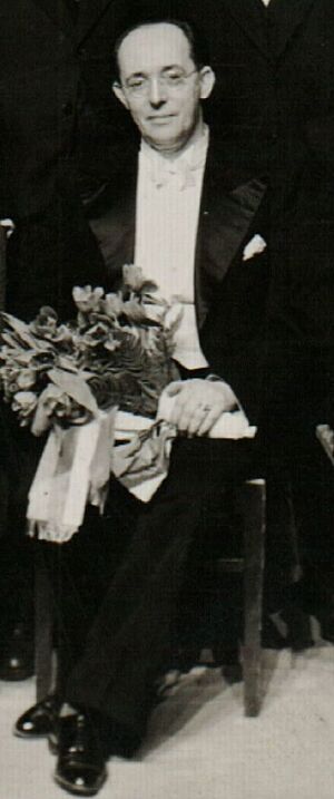 BASA-1124K-1-8-4-Jakov Gotovac with the National opera of Bulgaria, 1940 (cropped).jpg
