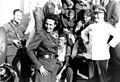 Bundesarchiv Bild 146-2004-0022, Polen, Truppenbesuch von Leni Riefenstahl