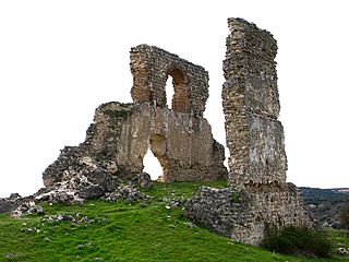 Castillo de Doña Urraca o del Molinán (16470697373).jpg