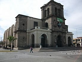 Catedral de Cd. Guzmán.JPG