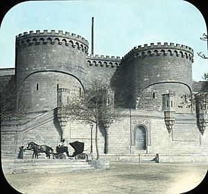 Archivo:Egypt, Gate at the Citadel, Cairo