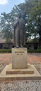 Archivo:Estatua del Gneral Santander