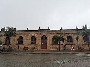 Archivo:Exterior de la Cárcel de Sonsón