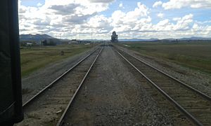 Archivo:Ferrocarril en Tlaxcala - panoramio