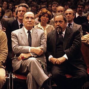 Archivo:François Mitterrand & Alain Bombard - 1981