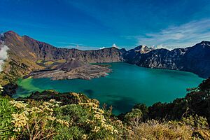 Archivo:Gunung rinjani