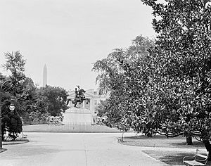 Archivo:Jackson's Memorial, Lafayette Park