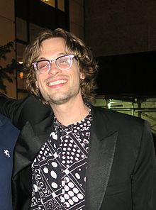 Matthew Gray Gubler takes a pic with Greg2600 in New York City 2017.jpg