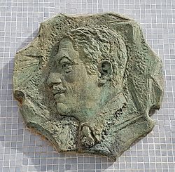 Archivo:Monumento a Alfonso Torres (20200624 100413)