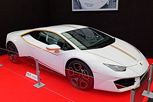 Archivo:Paris - RM Sotheby’s 2018 - Lamborghini Huracán RWD Coupé Bianco Monocerus - 2017 - 001