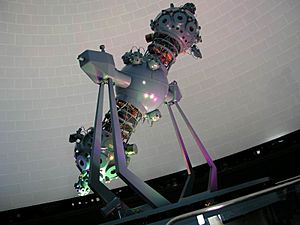 Archivo:PlanetariumProjektor