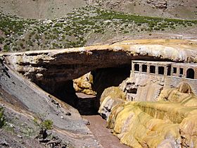 Puente del Inca 7.JPG