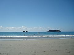 Quepos-manuel-antonio-costa-rica-first-beach