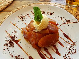 Tarte tatin a un restaurant del Tossalet, Xàbia.jpg