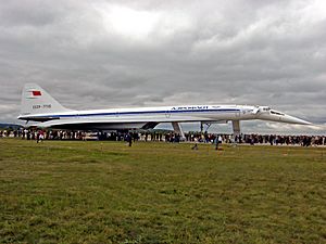 Archivo:Tupolev Tu-144 (4322159916)