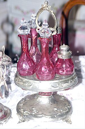 Archivo:Victorian Cruet Set