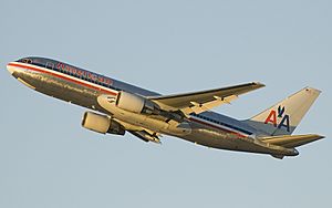 Archivo:American Airlines 767-200 N324AA