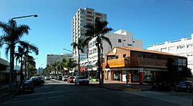 Avenida Juan Gorlero y calle Los Meros.jpg